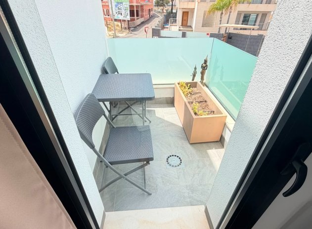 Reventa - Villa - Los Montesinos - La Herrada