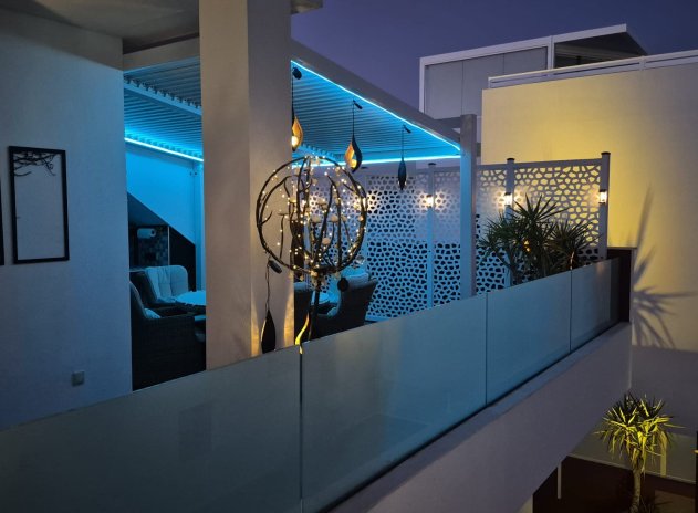 Reventa - Villa - Los Montesinos - La Herrada