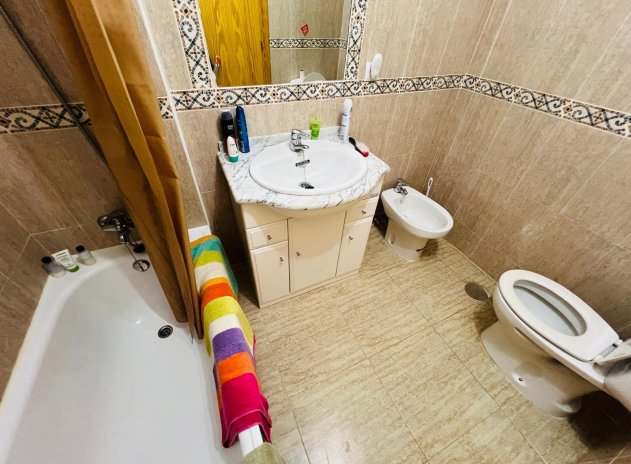 Resale - Townhouse * - Daya Nueva *