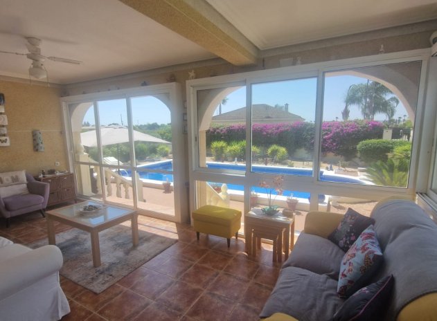 Resale - Finca / Country Property *  - Catral *