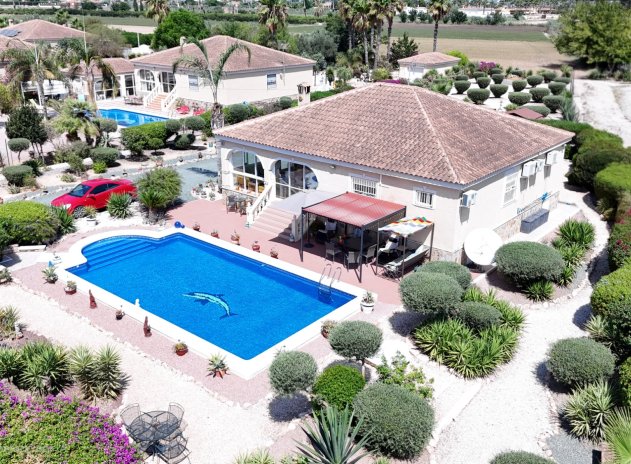 Resale - Finca / Country Property *  - Catral *