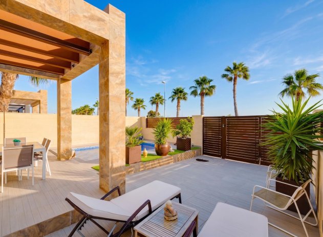 Resale - Villa * - Rojales *