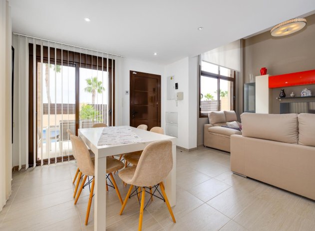 Resale - Villa * - Rojales *