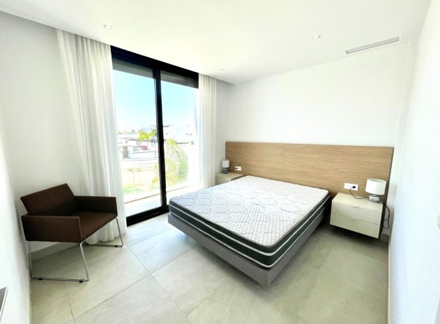 Resale - Villa * - Benijofar *
