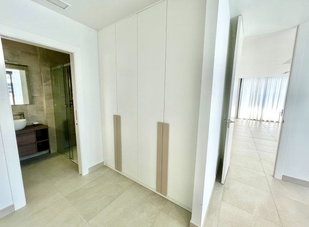 Resale - Villa * - Benijofar *