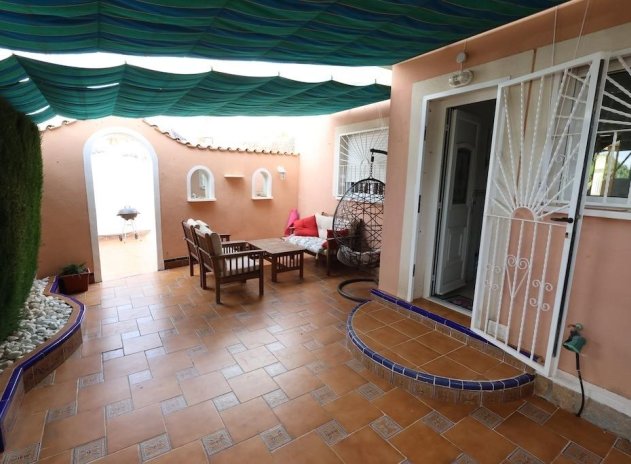 Herverkoop - Rijwoning - Rojales - Doña Pepa