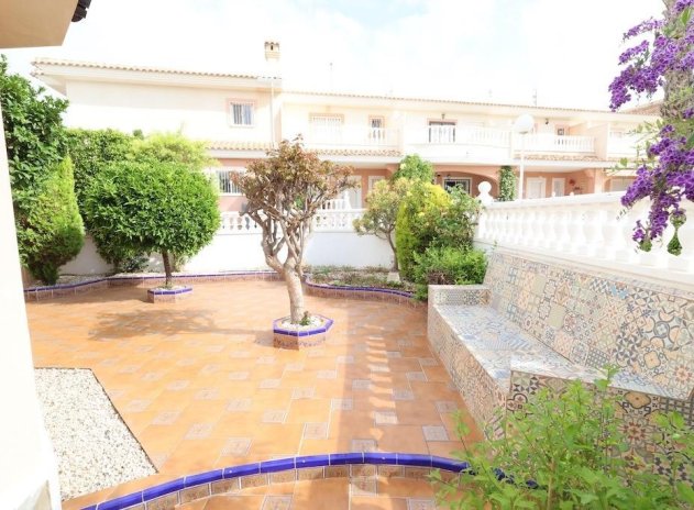 Herverkoop - Rijwoning - Rojales - Doña Pepa