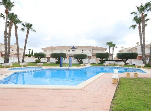Herverkoop - Rijwoning - Rojales - Doña Pepa