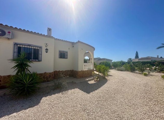 Wiederverkauf - Finca / Ländliches Wohnhaus - Catral