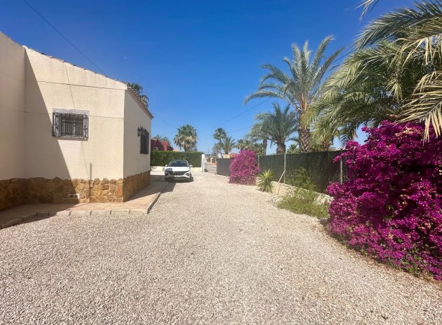 Wiederverkauf - Finca / Ländliches Wohnhaus - Catral