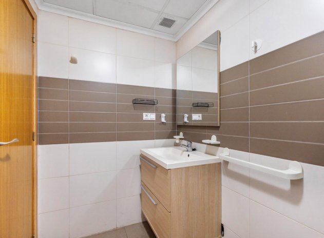 Wiederverkauf - Wohnung - Torrevieja