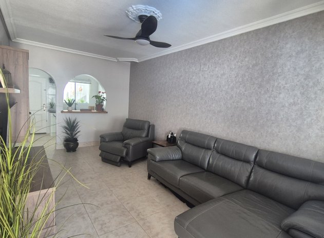 Resale - Villa * - San Miguel de Salinas *