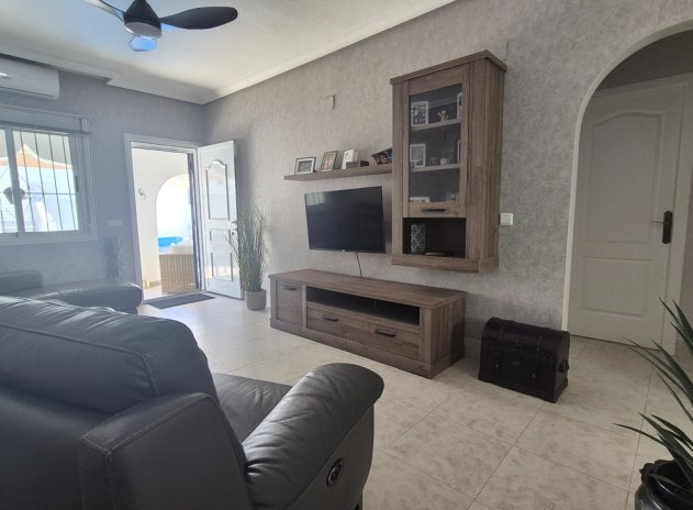 Resale - Villa * - San Miguel de Salinas *