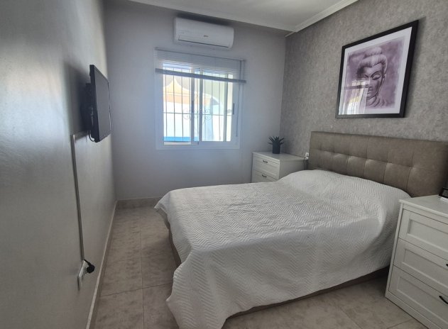Resale - Villa * - San Miguel de Salinas *