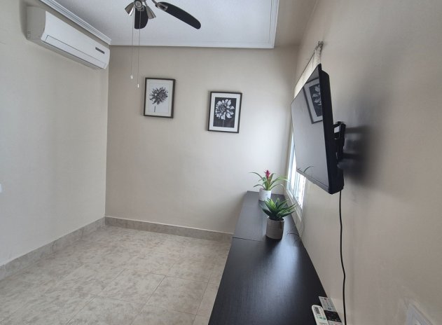 Resale - Villa * - San Miguel de Salinas *