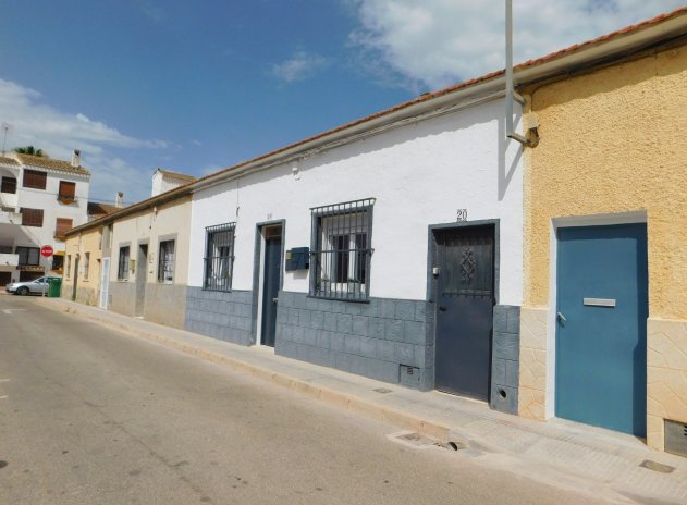 Reventa - Casa adosada - San Miguel de Salinas