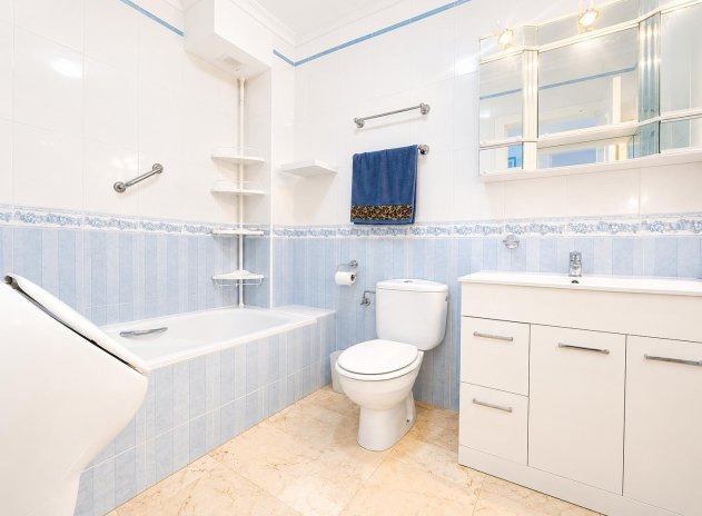 Herverkoop - Apartment - Top Floor - Los Dolses