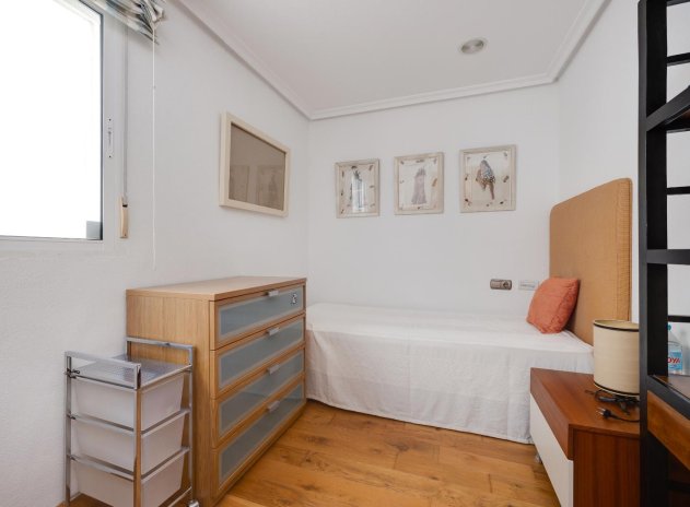Herverkoop - Appartement - Torrevieja - Playa del Acequión