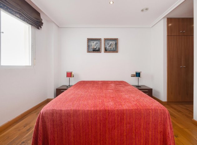 Herverkoop - Appartement - Torrevieja - Playa del Acequión