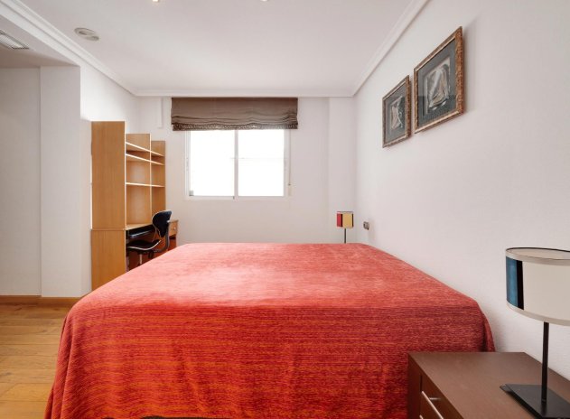 Herverkoop - Appartement - Torrevieja - Playa del Acequión