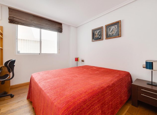 Herverkoop - Appartement - Torrevieja - Playa del Acequión