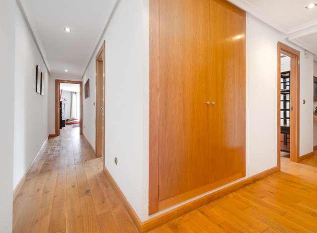 Herverkoop - Appartement - Torrevieja - Playa del Acequión