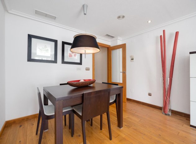 Herverkoop - Appartement - Torrevieja - Playa del Acequión