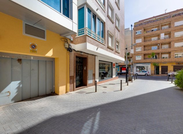 Herverkoop - Appartement - Torrevieja - Playa del Acequión