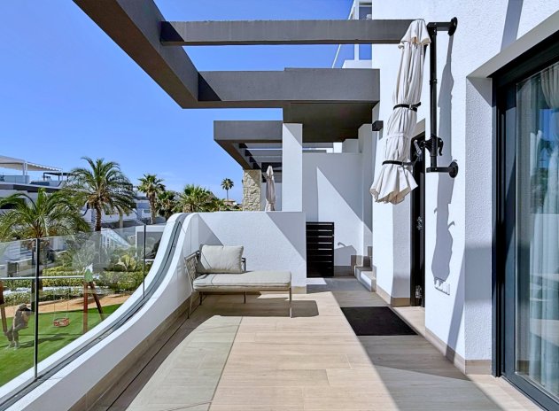 Resale - Apartment / Flat * - Orihuela Costa * - Punta Prima *