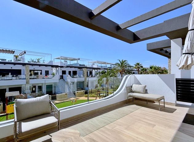 Resale - Apartment / Flat * - Orihuela Costa * - Punta Prima *