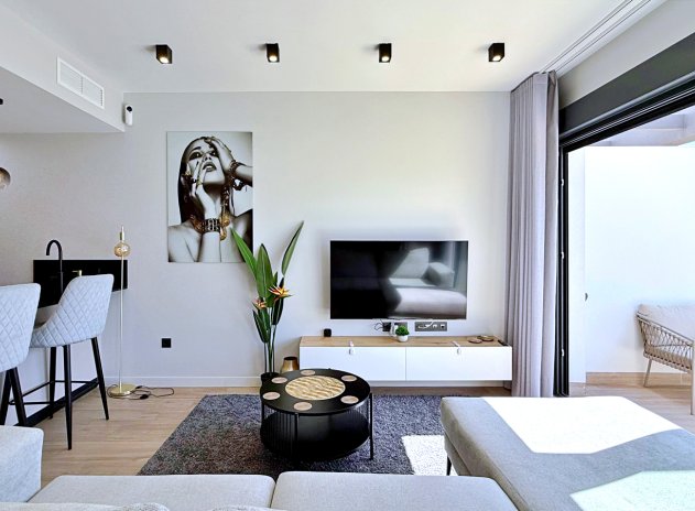 Resale - Apartment / Flat * - Orihuela Costa * - Punta Prima *