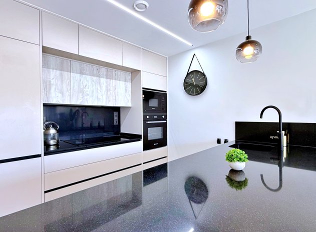 Resale - Apartment / Flat * - Orihuela Costa * - Punta Prima *
