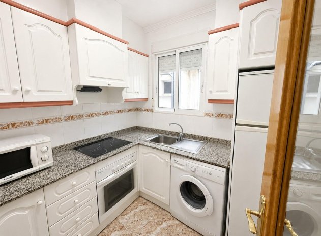 Herverkoop - Appartement - Torrevieja - Playa del Cura