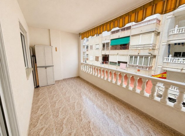 Herverkoop - Appartement - Torrevieja - Playa del Cura