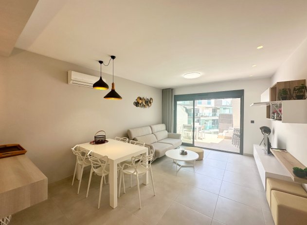 Herverkoop - Appartement - Guardamar del Segura - El Raso