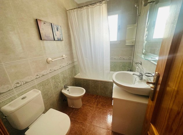 Herverkoop - Rijwoning - Orihuela - Entre Naranjos