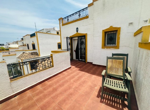Herverkoop - Rijwoning - Orihuela - Entre Naranjos