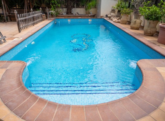 Resale - Villa * - Campoamor *