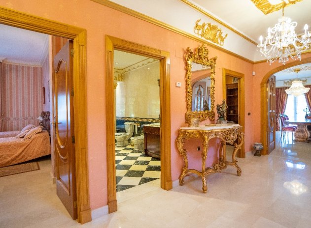 Resale - Villa * - Campoamor *