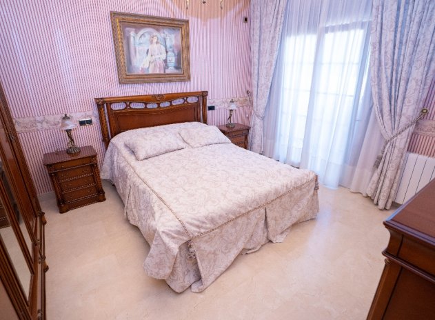 Resale - Villa * - Campoamor *