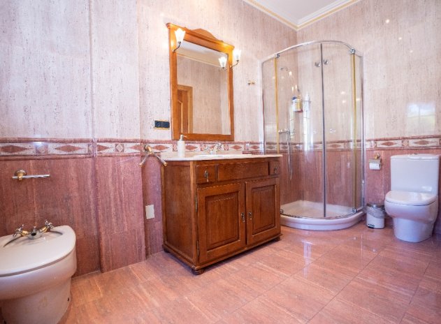 Resale - Villa * - Campoamor *