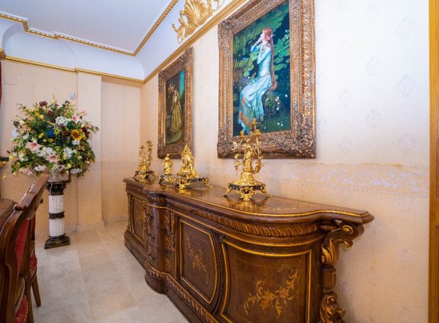 Resale - Villa * - Campoamor *