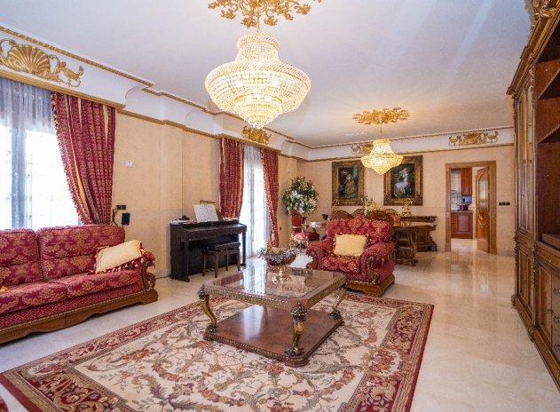 Resale - Villa * - Campoamor *