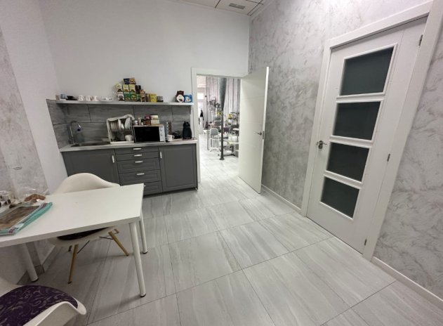 Reventa - Comercial - La Zenia