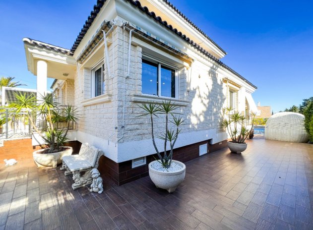 Herverkoop - Villa - La Mata