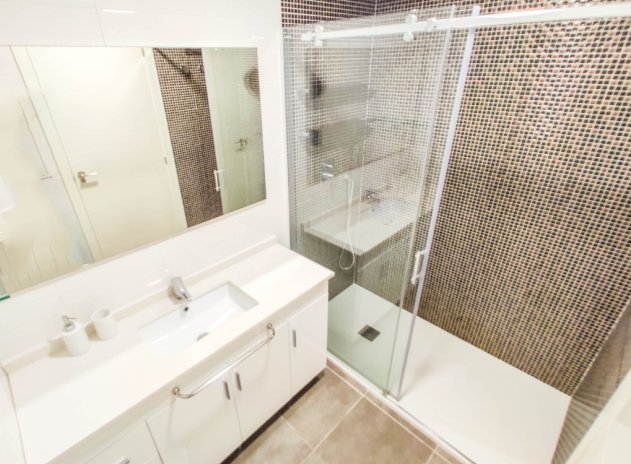 Revente - Appartement - Punta Prima