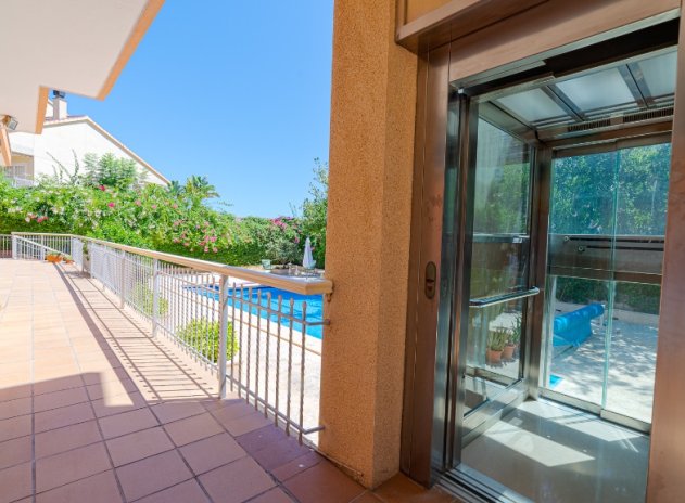 Herverkoop - Villa - Campoamor