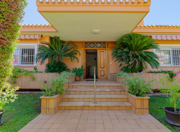 Herverkoop - Villa - Campoamor