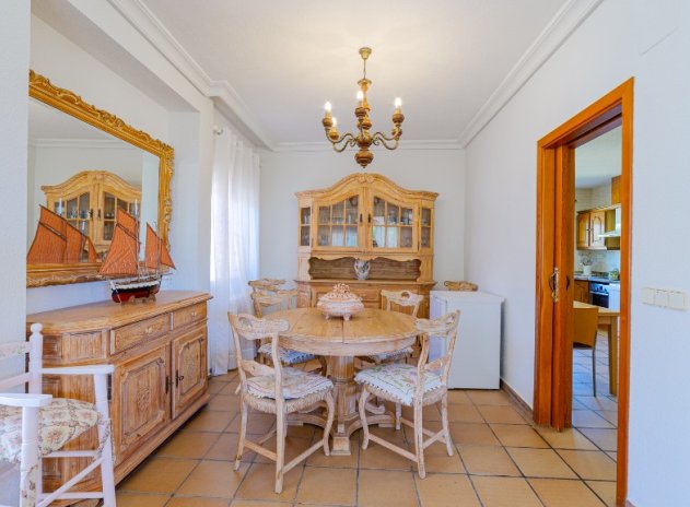 Herverkoop - Villa - Campoamor