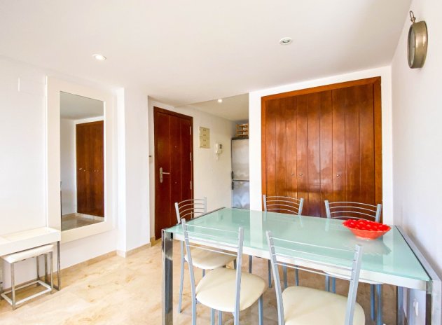 Resale - Apartament - Punta Prima *